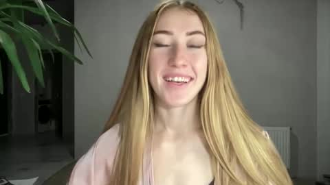 fairy_face online show from 6, 10, 2025