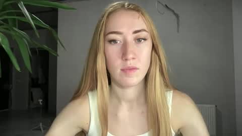 fairy_face online show from 11, 10, 2025