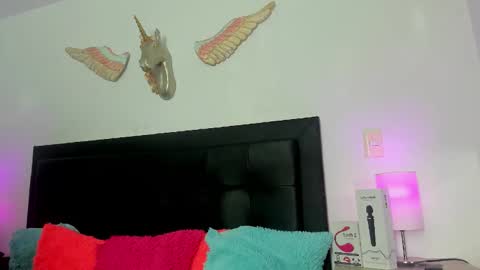 Natalye online show from 2, 4, 2026