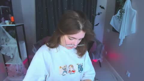 Snapshot of fairy_tara chatting on 23, 10, 2025 Tara online show from 23, 10, 2025