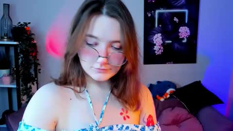 Snapshot of fairy_tara chatting on 26, 11, 2025 Tara online show from 26, 11, 2025