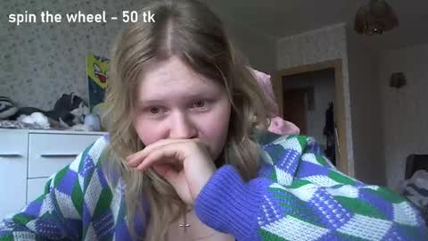 Snapshot of fairydreams_ chatting on 12, 11, 2025 Arisha online show from 12, 11, 2025