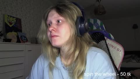 Snapshot of fairydreams_ chatting on 17, 11, 2025 Arisha online show from 17, 11, 2025