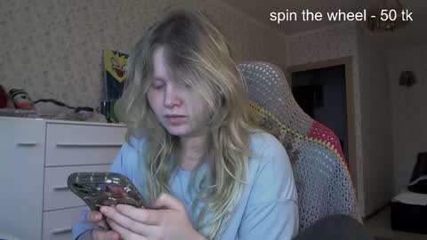 Snapshot of fairydreams_ chatting on 1, 12, 2025 Arisha online show from 1, 12, 2025