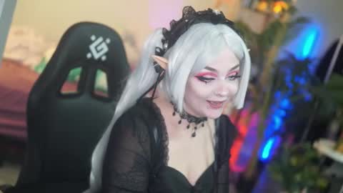 faith_chan online show from 28, 9, 2025