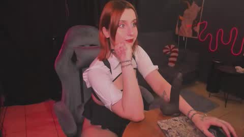 Snapshot of faketattoo chatting on 14, 11, 2025 Angelina and Alice online show from 14, 11, 2025