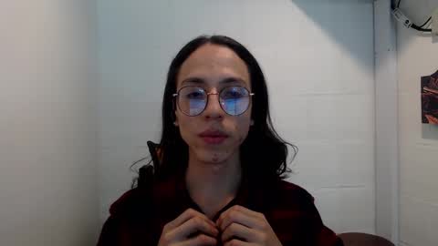 Micke online show from 4, 12, 2024