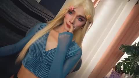 Snapshot of familystroke_twinny8 chatting on 26, 9, 2025 Alexandra x Alexandro online show from 26, 9, 2025