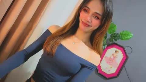 Snapshot of familystroke_twinny8 chatting on 4, 11, 2025 Alexandra x Alexandro online show from 4, 11, 2025