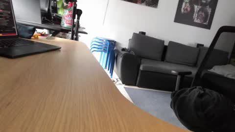 Snapshot of fandedanny chatting on 16, 9, 2025 fandedanny online show from 16, 9, 2025