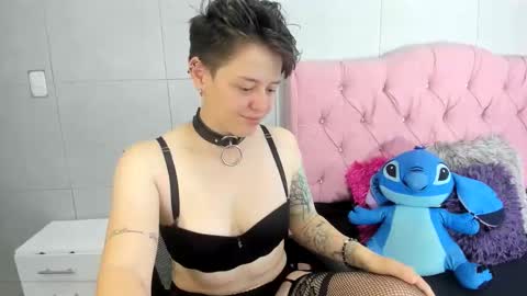 Snapshot of fanny_18 chatting on 22, 10, 2025 FANNY online show from 22, 10, 2025