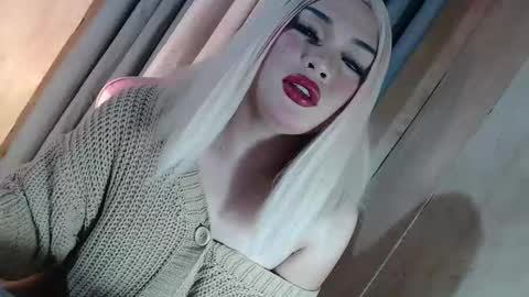 Snapshot of fantasticcock69_daniella chatting on 3, 6, 2026 DANIELLA - DONT FORGET TO GIVE ME A THUMBSU UP online show from 3, 6, 2026