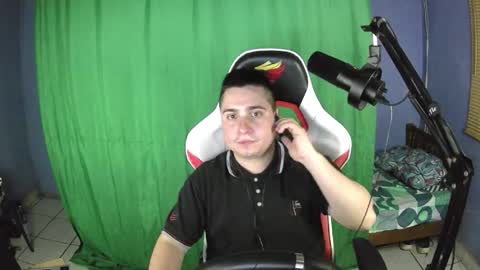 Snapshot of faon_ chatting on 30, 10, 2025 faon_ online show from 30, 10, 2025