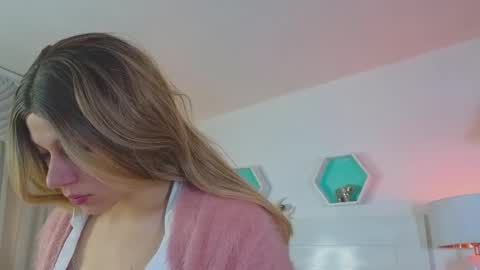 Snapshot of farahh_magdaly chatting on 20, 11, 2025 Farah online show from 20, 11, 2025