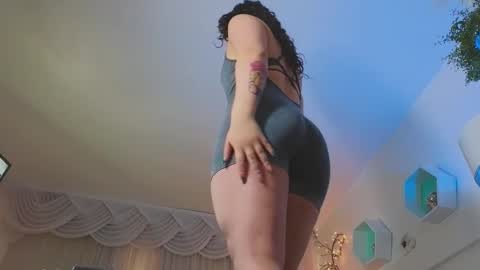 Snapshot of farahh_magdaly chatting on 21, 11, 2025 Farah online show from 21, 11, 2025