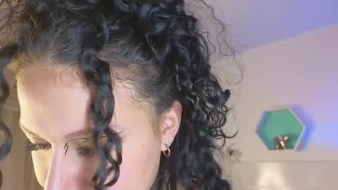 Snapshot of farahh_magdaly chatting on 24, 11, 2025 Farah online show from 24, 11, 2025