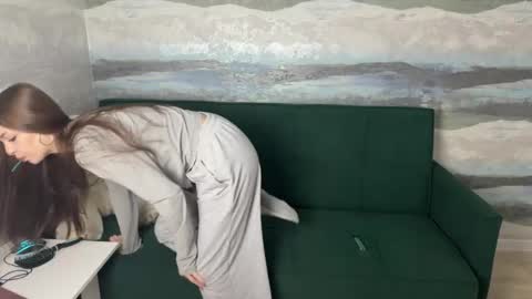 Snapshot of farahmantifel chatting on 16, 10, 2025 Anna Scovich online show from 16, 10, 2025