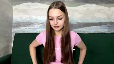 Snapshot of farahmantifel chatting on 29, 11, 2025 Anna Scovich online show from 29, 11, 2025