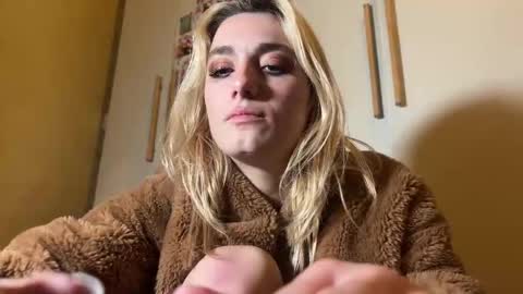 Gattino online show from 9, 11, 2025