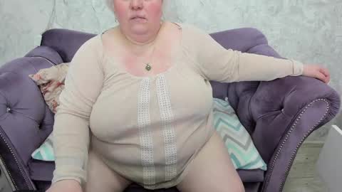 fashiona online show from 13, 2, 2025