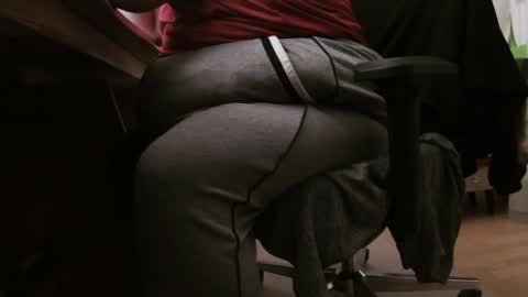 Snapshot of fat_bubble chatting on 4, 1, 2025 Fat Bernd online show from 4, 1, 2025