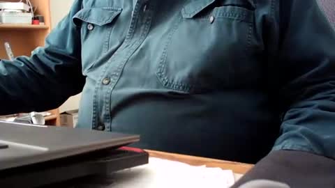 Snapshot of fatbellyitalian3 chatting on 15, 11, 2025 fatbellyitalian3 online show from 15, 11, 2025