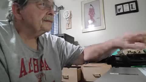 Snapshot of fatdickad chatting on 16, 11, 2025 fatdickad online show from 16, 11, 2025