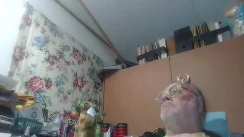 Snapshot of fatfreddythecat chatting on 15, 5, 2026 Fred. online show from 15, 5, 2026