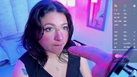 Snapshot of fatima_essence chatting on 15, 9, 2025     online show from 15, 9, 2025