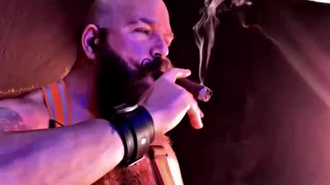 Snapshot of fatredneckpapa chatting on 23, 11, 2025 FAT PAPA online show from 23, 11, 2025