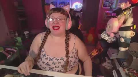 Snapshot of fatveronica chatting on 27, 4, 2026 FatVeronica online show from 27, 4, 2026