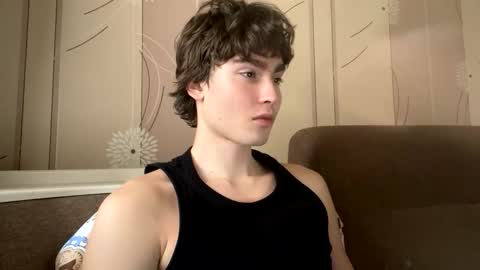 Snapshot of faustfrost chatting on 5, 10, 2025 Faust online show from 5, 10, 2025