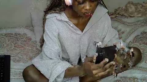 fauzia_byb2 online show from 20, 4, 2026