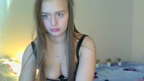 Snapshot of favorite_lovely_geneva chatting on 16, 12, 2024 Jasminefeelings online show from 16, 12, 2024