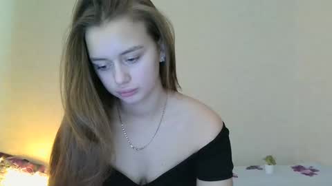 Snapshot of favorite_lovely_geneva chatting on 26, 1, 2025 Jasminefeelings online show from 26, 1, 2025