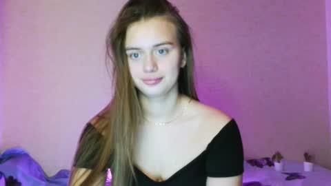 Snapshot of favorite_lovely_geneva chatting on 10, 3, 2025 Jasminefeelings online show from 10, 3, 2025