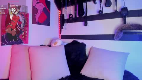 feel_the_touch online show from 20, 1, 2025