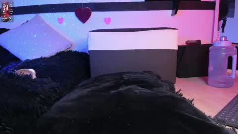 feel_the_touch online show from 22, 2, 2025