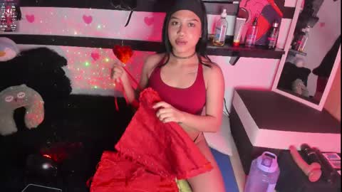 feel_the_touch online show from 5, 3, 2025