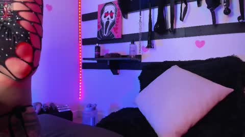 feel_the_touch online show from 11, 3, 2025