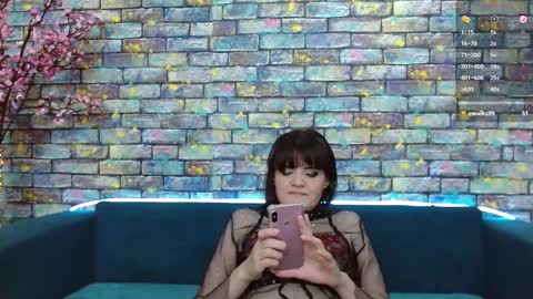 Snapshot of feelsgoodwoman chatting on 28, 12, 2024 Laura online show from 28, 12, 2024