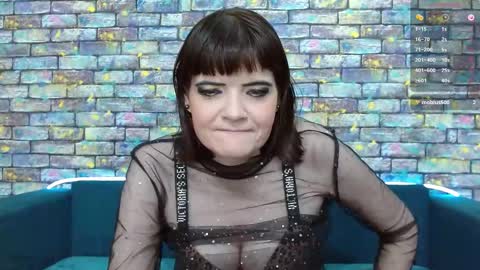 Snapshot of feelsgoodwoman chatting on 25, 1, 2025 Laura online show from 25, 1, 2025