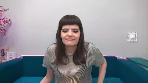 Laura online show from 19, 6, 2026