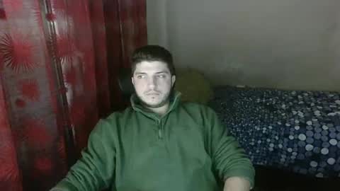 Snapshot of feet_cleaner chatting on 8, 1, 2025 Slut-Boy online show from 8, 1, 2025