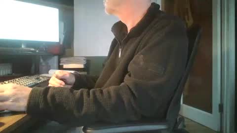 Snapshot of feet_fan69 chatting on 2, 12, 2024 John Buck online show from 2, 12, 2024