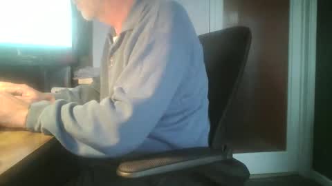 Snapshot of feet_fan69 chatting on 10, 12, 2024 John Buck online show from 10, 12, 2024