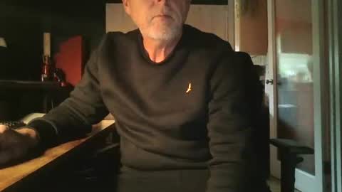 Snapshot of feet_fan69 chatting on 16, 10, 2025 John Buck online show from 16, 10, 2025