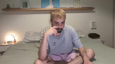 Snapshot of feetonlyguy chatting on 13, 1, 2026 Feetonlyguy online show from 13, 1, 2026