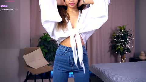 Hello im Nova online show from 9, 3, 2025