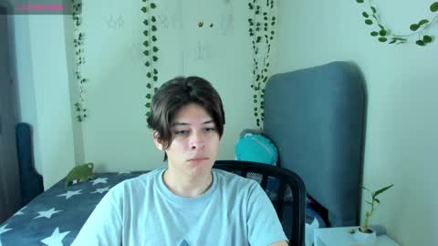 Snapshot of felix_leex chatting on 1, 12, 2024 Felix leex online show from 1, 12, 2024